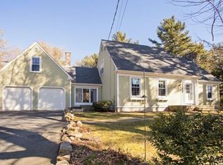 21 Brandt Beach Ave, Mattapoisett, MA 02739