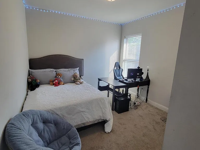 10165 Patrick Dr — Photo 30