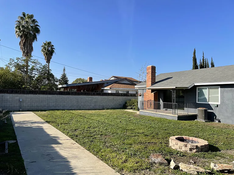 2634 Balfour Ave — Photo 19