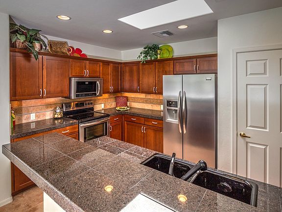 4th image of 13772 E Langtry Ln