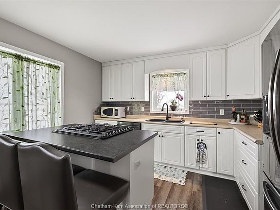 4th image of 20385 Port Rd