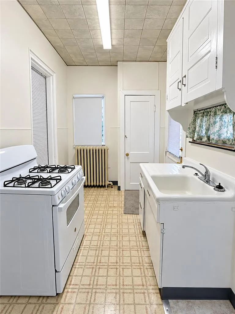 Studio, 1080 sqft, $1,900 — Photo 4