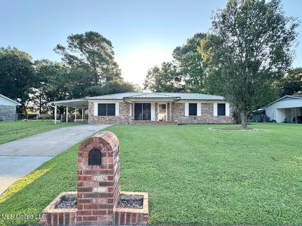 114 Evergreen Dr, Diberville, MS 39540