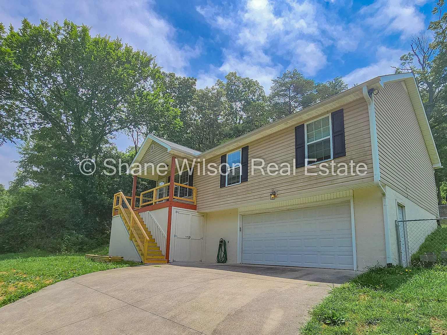 4 bed, 1500 sqft, $1,799 — Photo 1