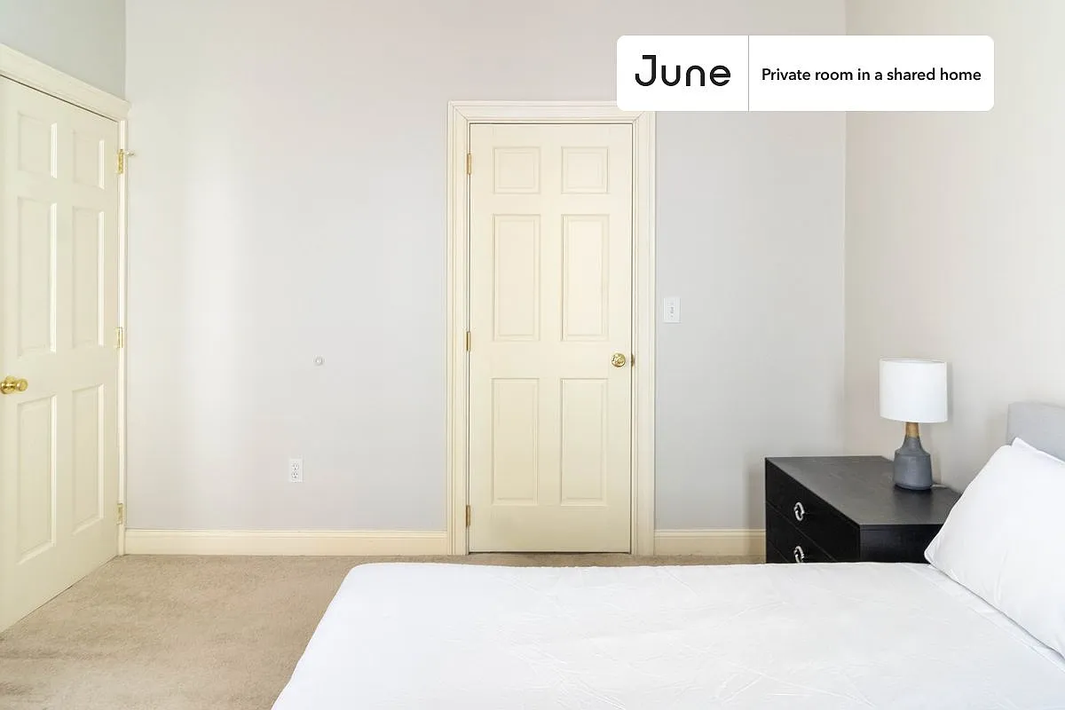 Full bedroom in 3 bed/1 bath home in Central Square (Cambridge) #1299 B — Photo 4