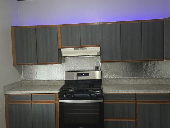 3rd image of 4948 W School St APT 2