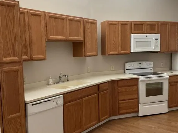 610 Race St APT 22-18635, Berwick, PA 18603