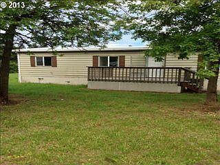 2nd image of 23635 NE Sunnycrest Rd