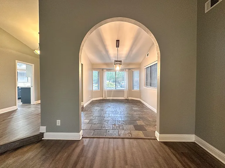 23891 Shoreline Ct — Photo 16