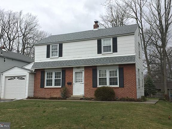2nd image of 325 Silver Ave