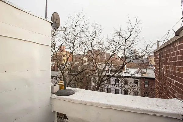 Rented by Vector New York, LLC | media 20