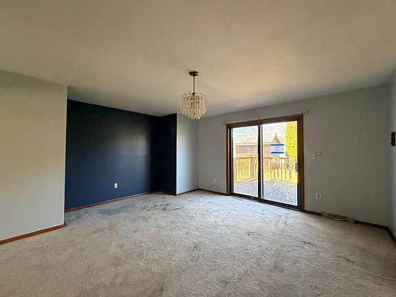 5th image of 1604 W 99th Pl