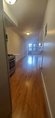 Rented by Manhattan Best Realty, Inc. | media 8