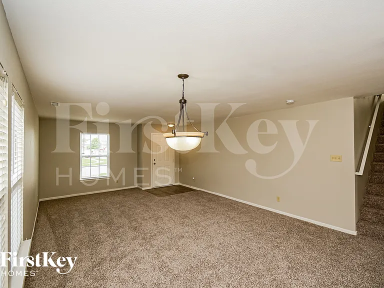 4260 Arches Ct — Photo 5