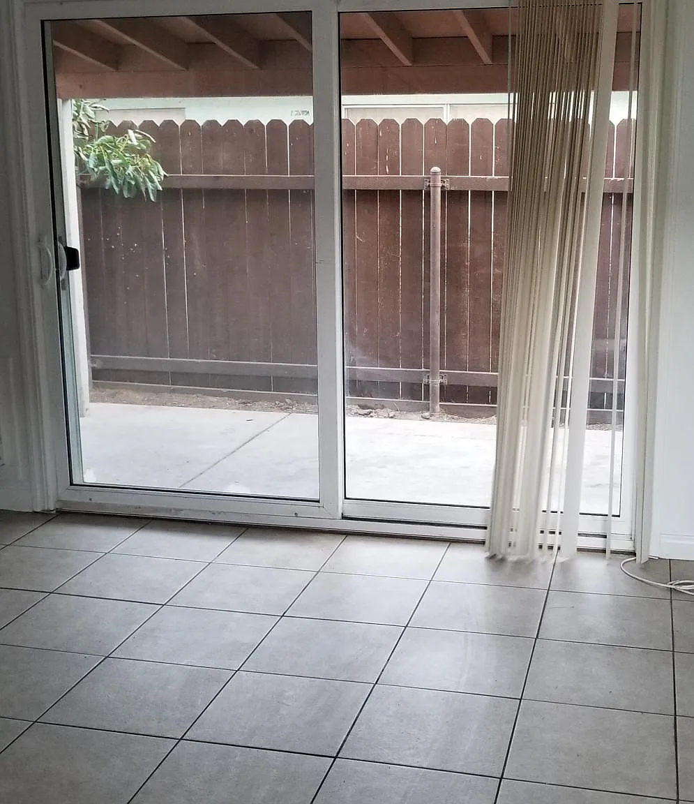2 bed, 1.5 bath, 1100 sqft, $2,200 — Photo 1
