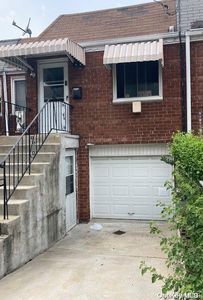 207-19 Hollis Avenue, Jamaica, NY, 11429