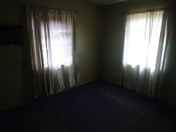 3rd image of 50 NW 128th St