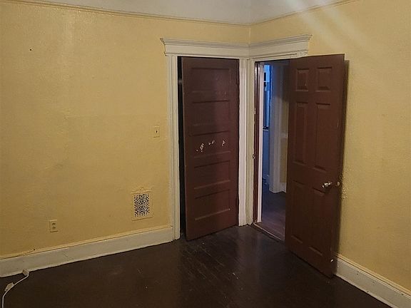 4th image of 117 Virginia Ave Floor 1