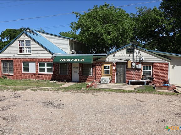 3rd image of 702 Trimmier Rd