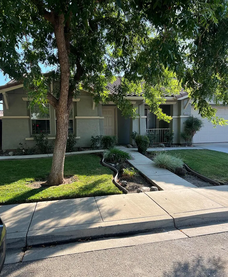 522 Osprey Dr photo 1