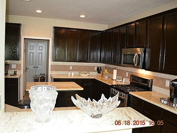 4th image of 10038 Linenhall Dr