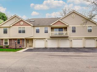 1186 Ballantrae Pl APT D, Mundelein, IL