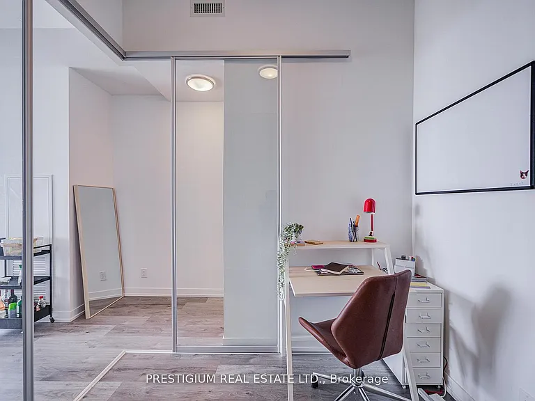 285 Dufferin St #1311 — Photo 20