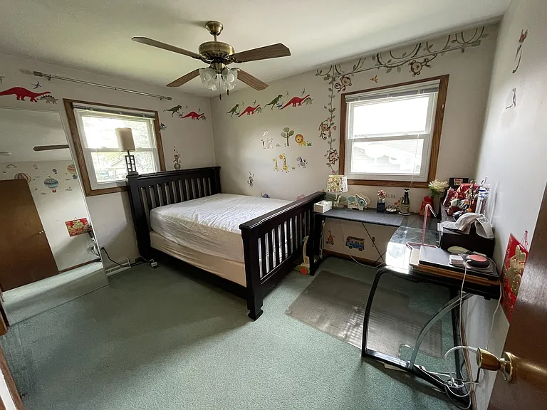 1708 Howlett Ln — Photo 25