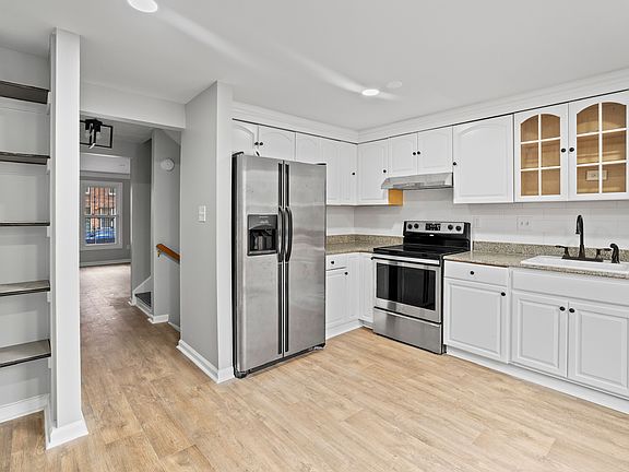 5th image of 1221 Etting St