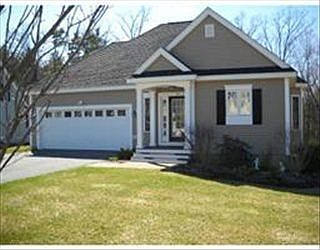 1st image of 8 Canterbury Ct