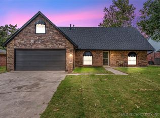 2217 S Juniper Ave, Broken Arrow, OK 74012