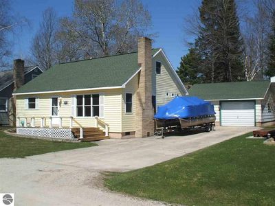 115 Teal Ct, Cadillac, MI, 49601