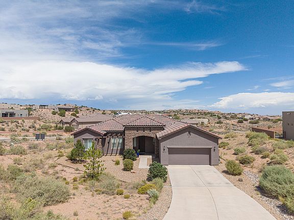 4th image of 5572 Barranca Overlook Ct NE