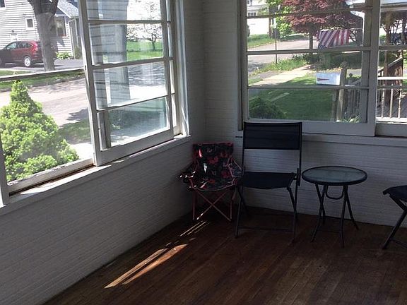 2nd image of 966 Bridgman St