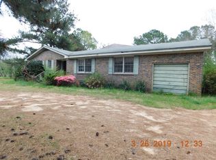 168 Brazell Rd, Camp Hill, AL 36850