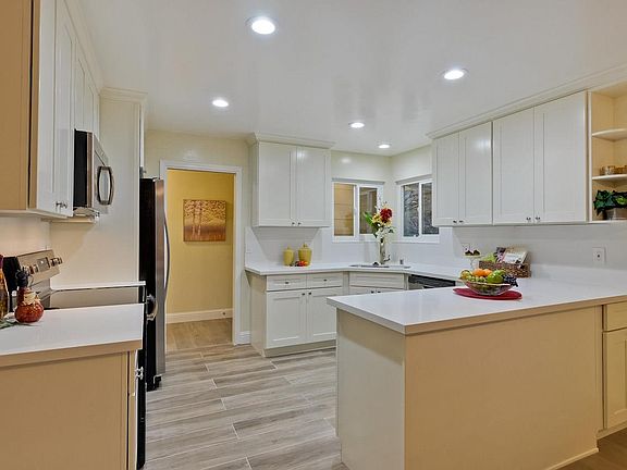 4th image of 6137 San Buena Ct