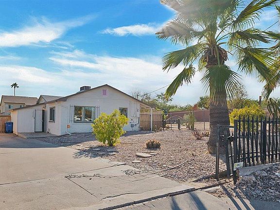 2nd image of 1935 E Larkspur Dr