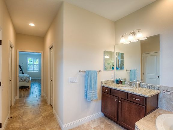 4th image of 11716 Kierkel Ln