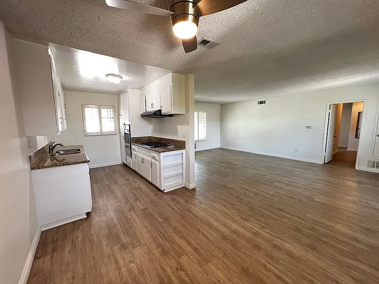 12411 Breezewood Dr — Photo 3