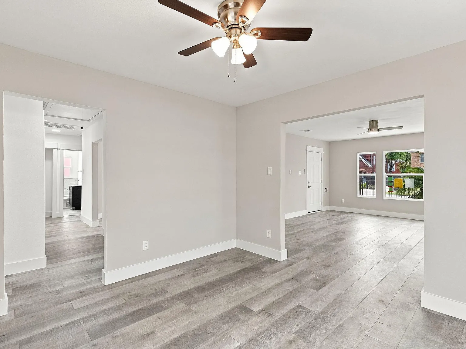 2 bed, 2.0 bath, 1466 sqft, $3,000 — Photo 4