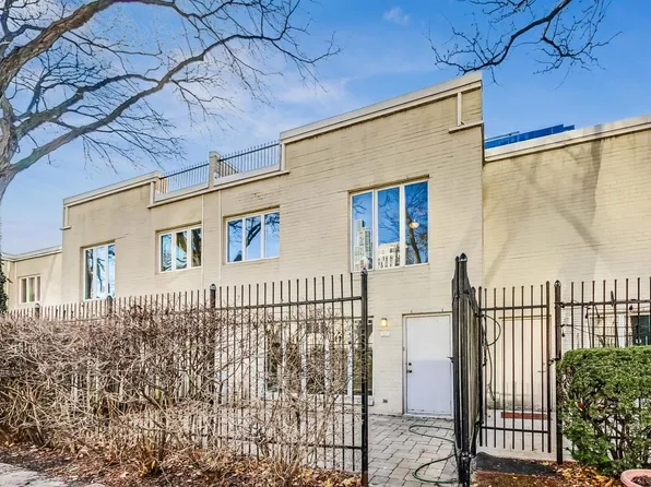 1071 S Park Ter #206, Chicago, IL 60605