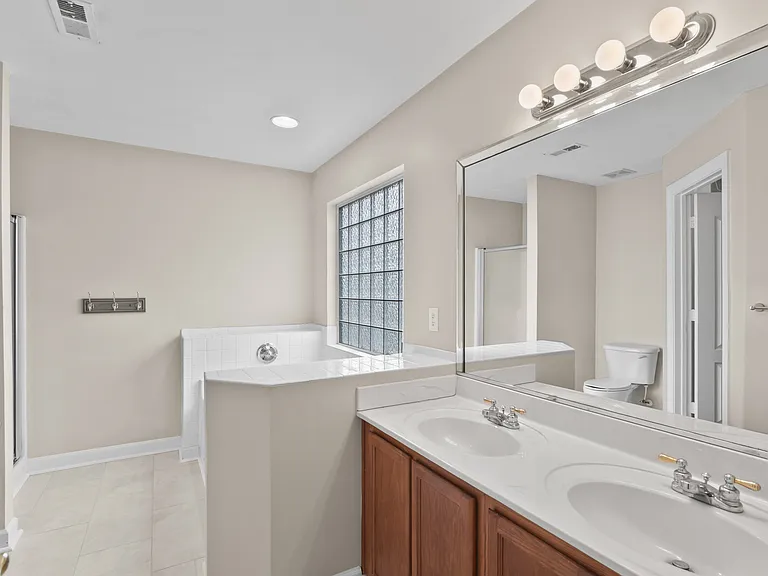 712 Tallahassee Dr — Photo 23