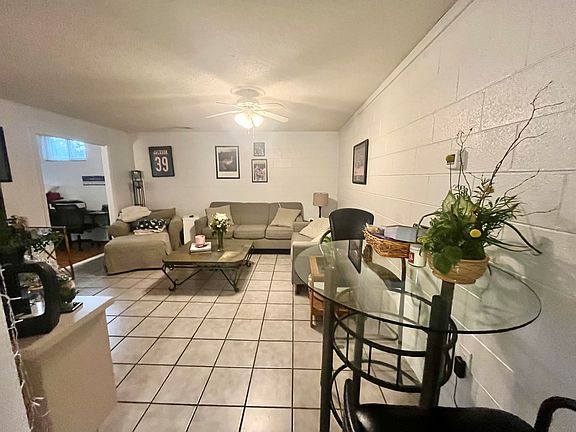 3rd image of 131 Purefoy Rd APT C