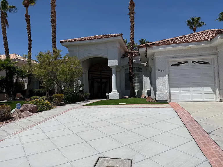 8120 Sapphire Bay Cir — Photo 2