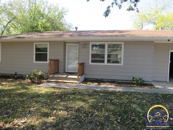 2407 SE Jefferson St, Topeka, KS 66605