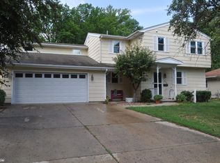 426 S Main St, Carroll, IA 51401