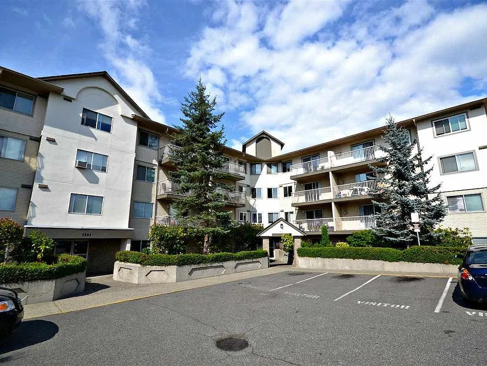 2 bed, 984 sqft, $1,600 — Photo 1
