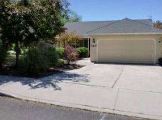 2435 NE Moonlight Dr, Bend, OR 97701