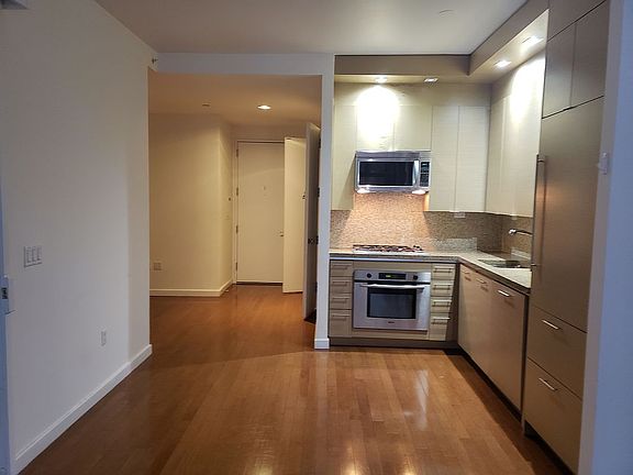5th image of 1600 Broadway APT 9G