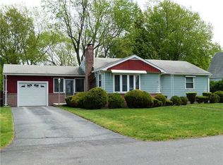 130 Crane St, Warwick, RI 02889